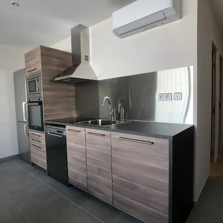 2 Pieces Balcon Et Parking Proche Centre 4 아파트 *