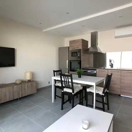 2 Pieces Balcon Et Parking Proche Centre 4 아파트