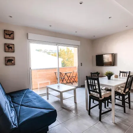2 Pieces Balcon Et Parking Proche Centre 4 *
